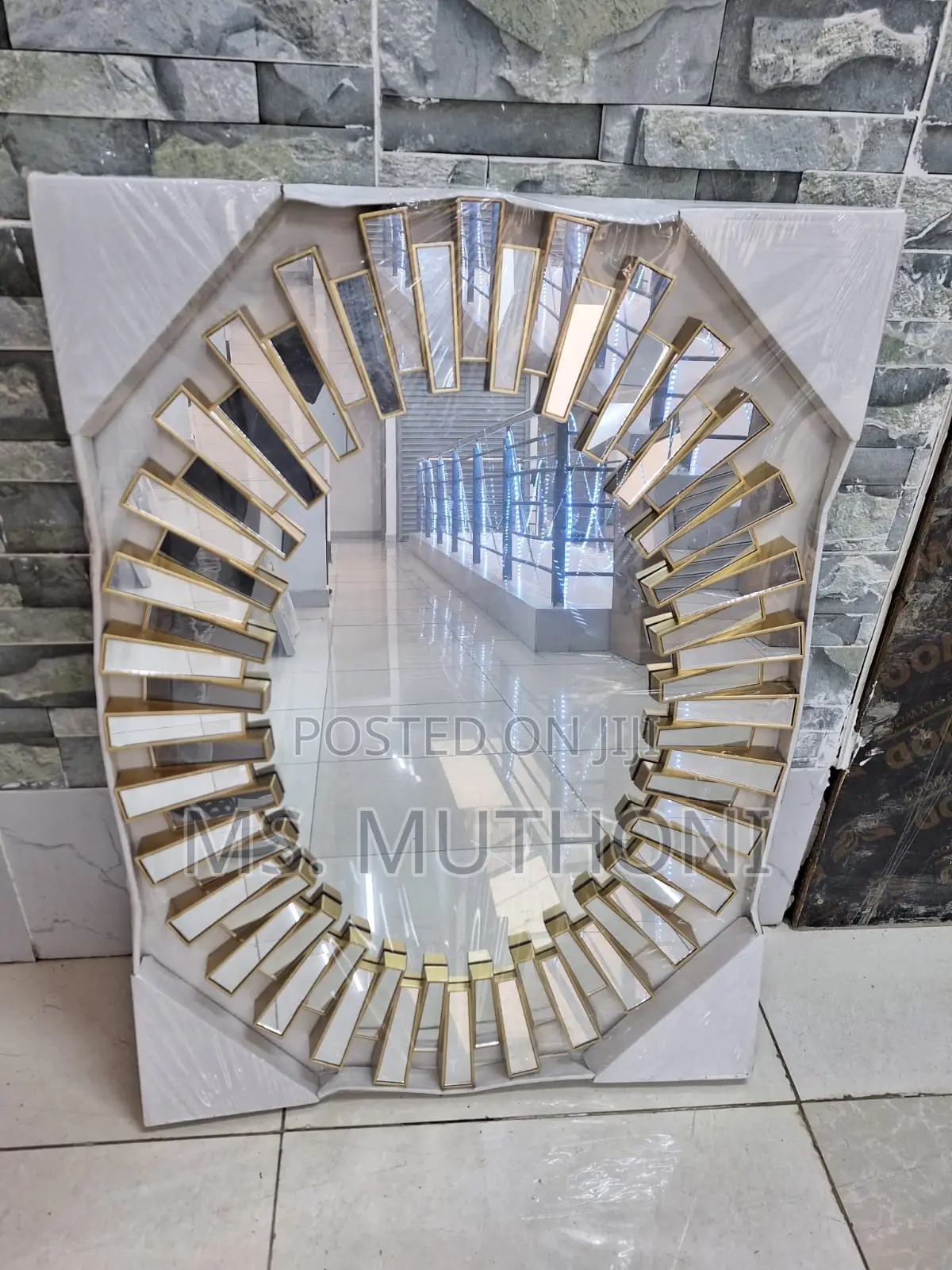 Oval Sunburst Wall Decor Mirror 94 Cm/65 Cm