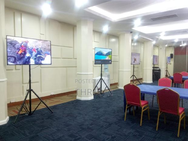 Having a Conference Set Up . Nice Tv Screens for Hire - thumbnail 2