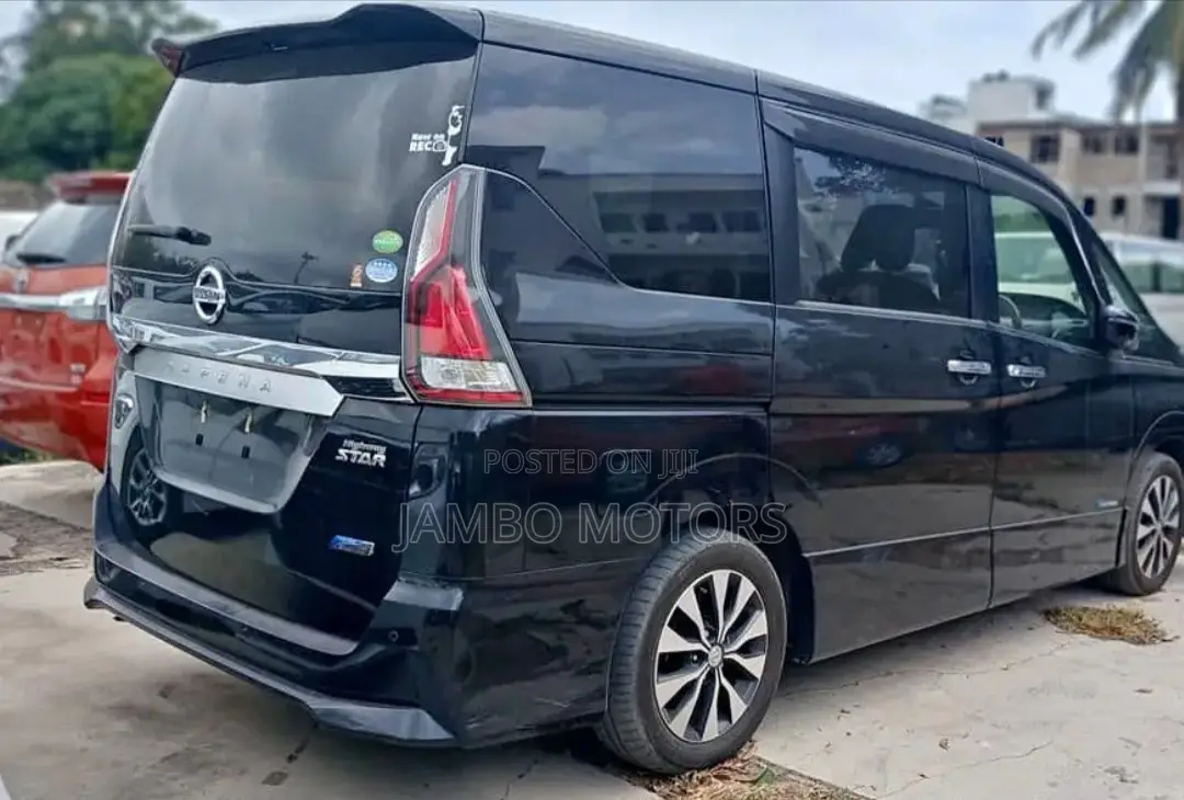 Nissan Serena 2017 Black
