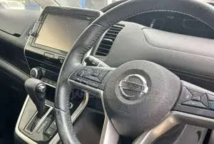 Nissan Serena 2017 Black