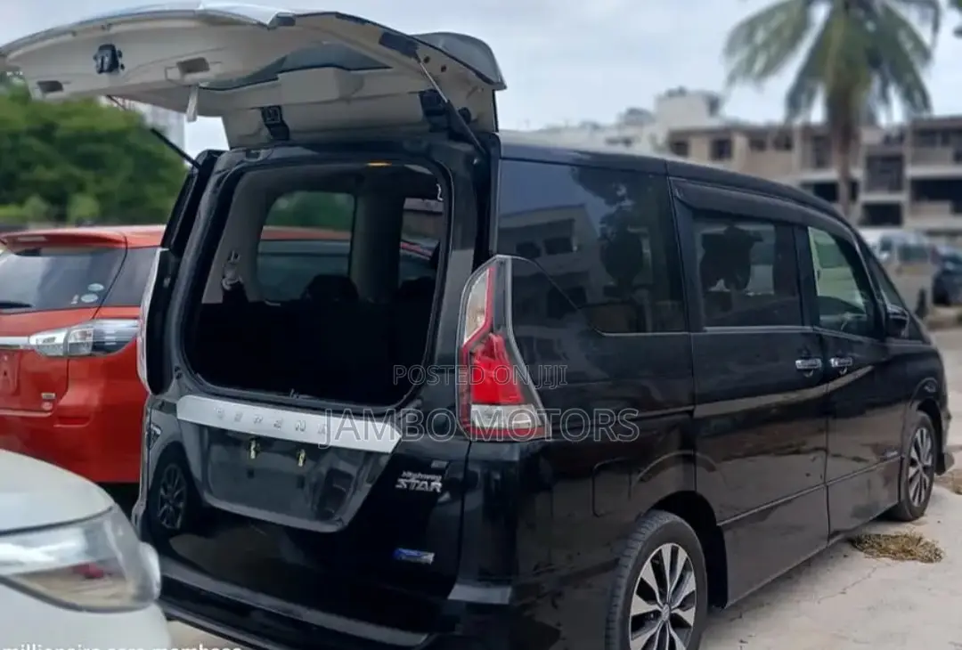 Nissan Serena 2017 Black
