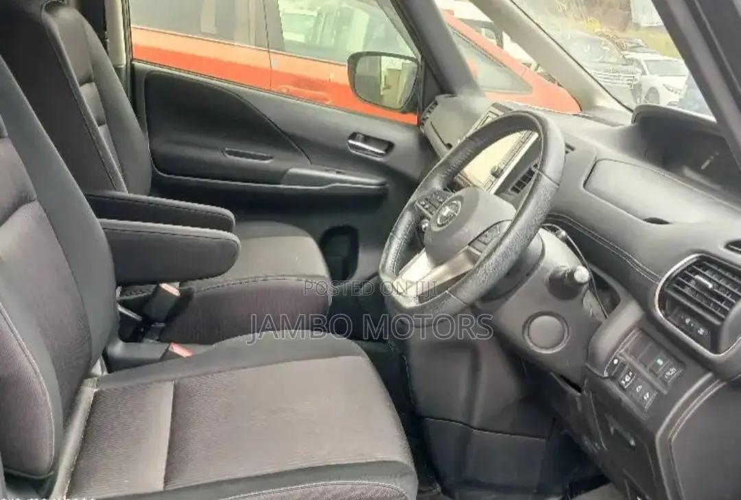 Nissan Serena 2017 Black