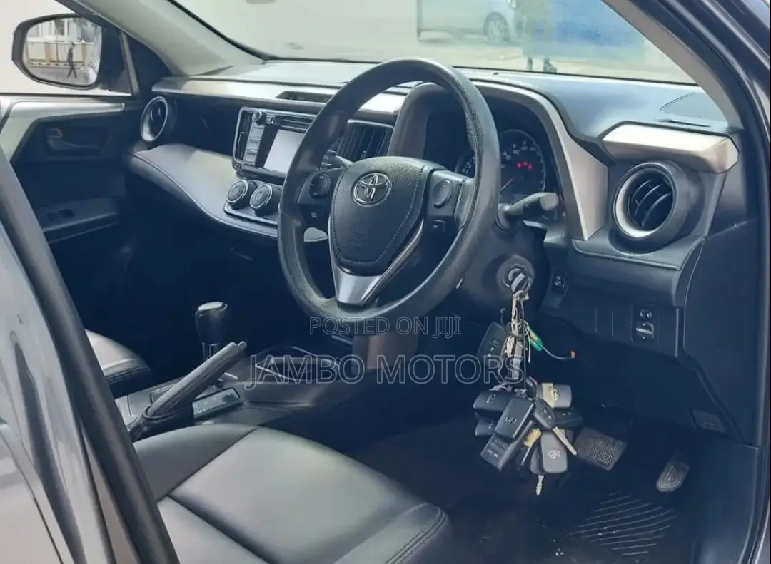 Toyota RAV4 2017 Gray