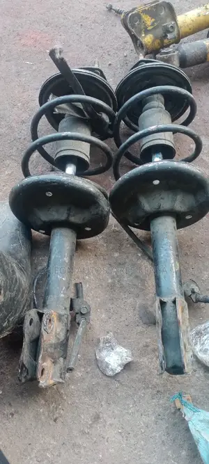 Mitsubishi Colt Shocks