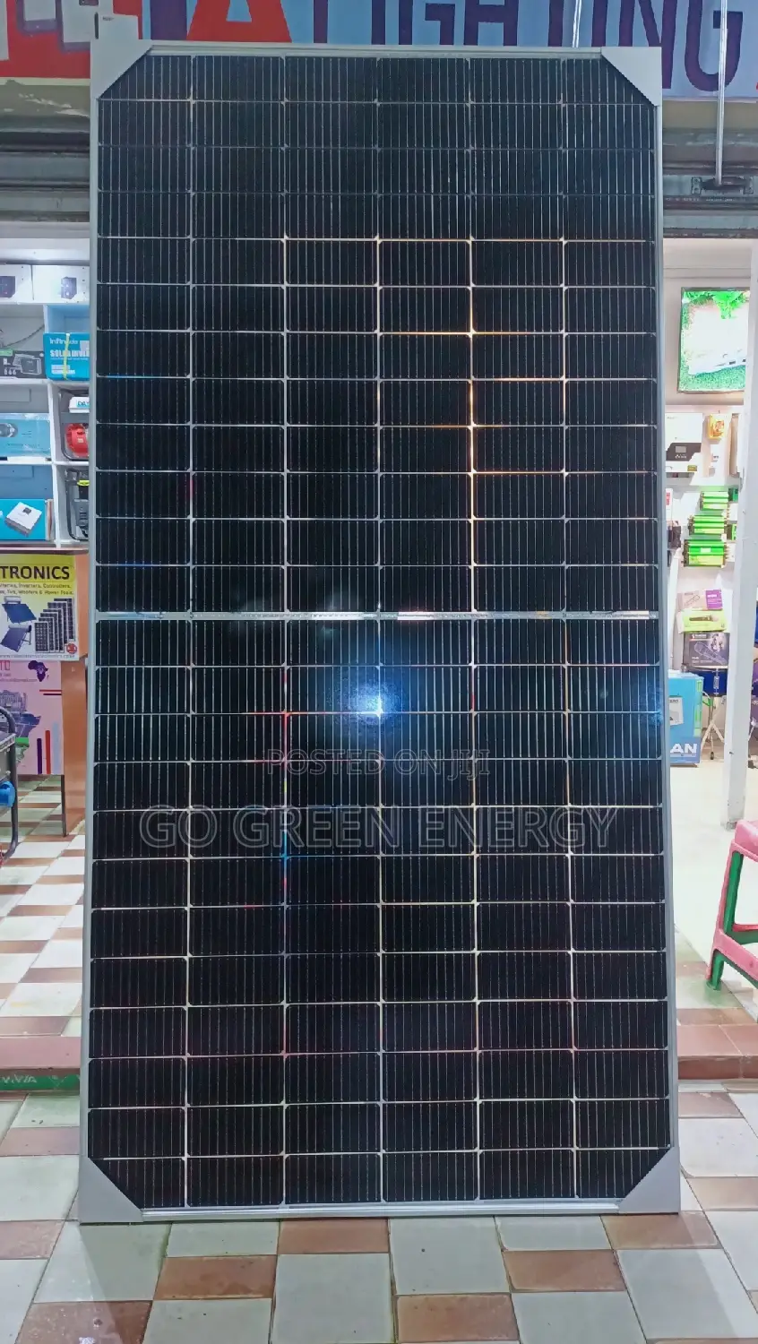 Half Cell 550wats Solar Panel