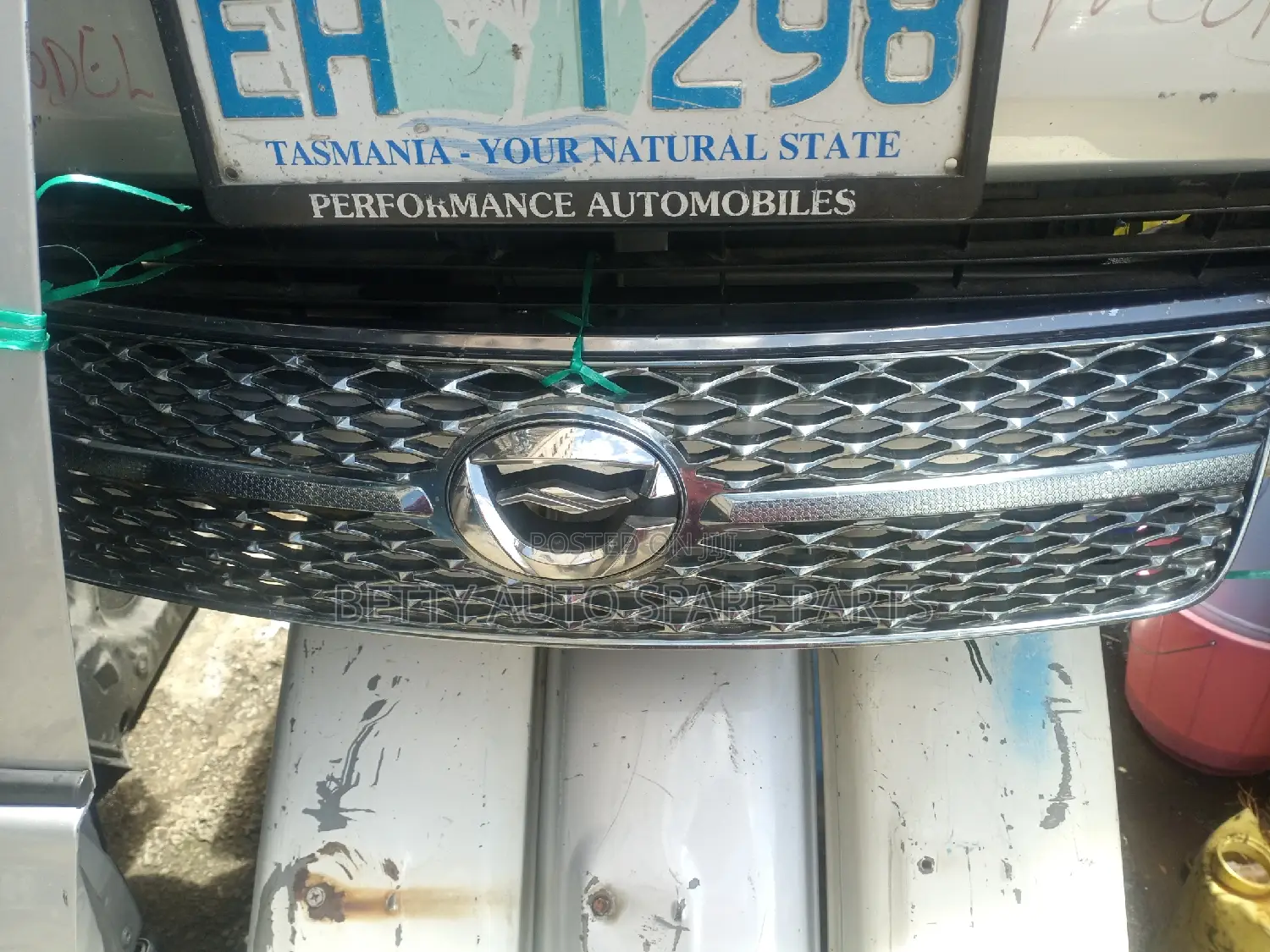 Toyota Fielder 2008 Grill