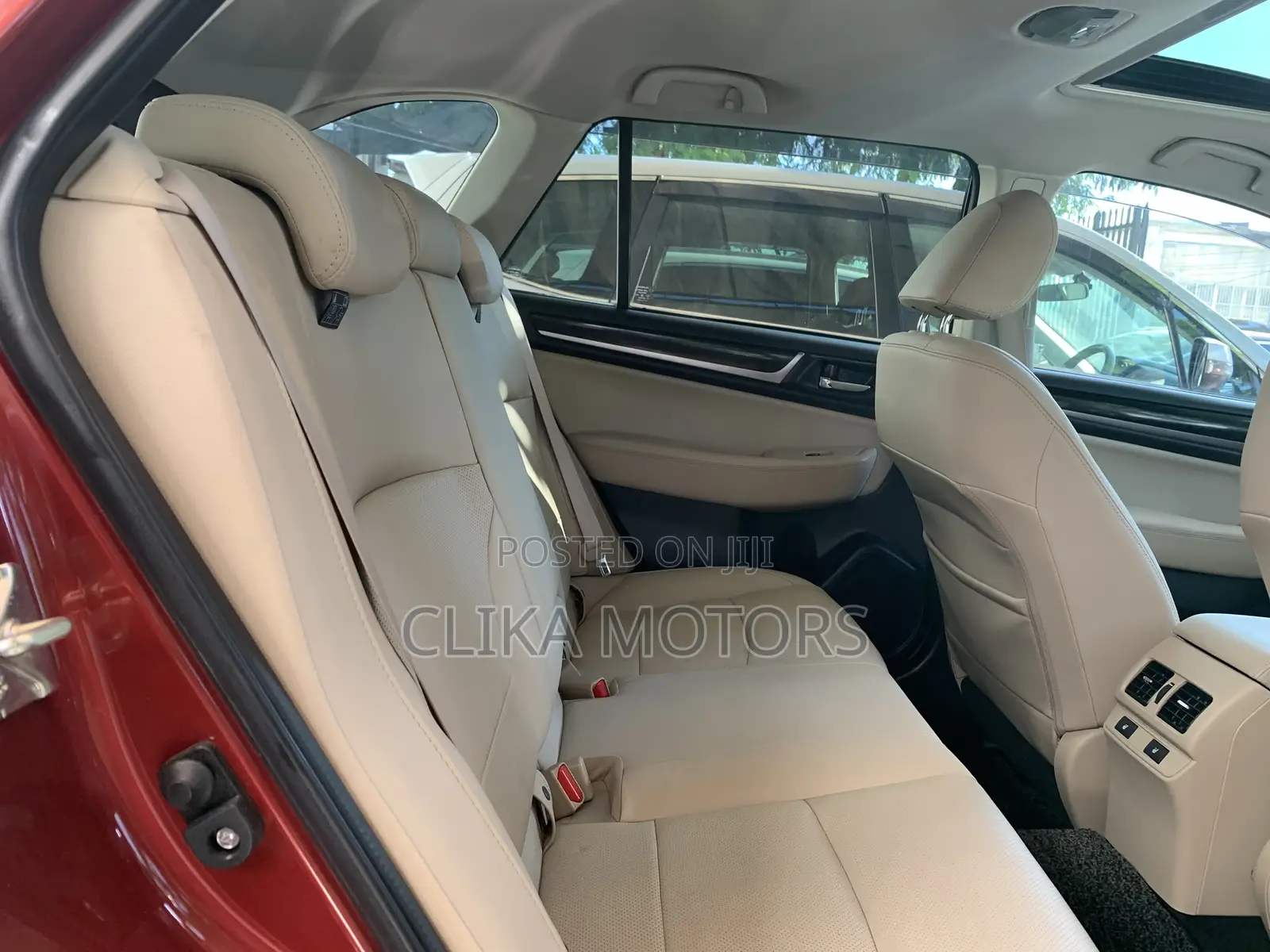 Subaru Outback 2.5i AWD 2017 Red