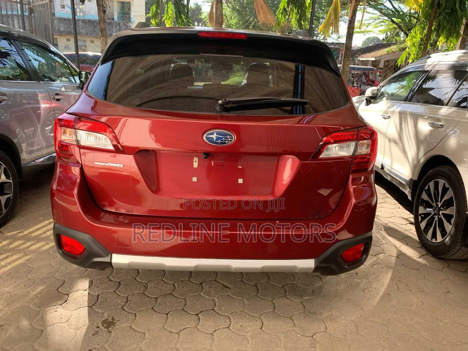 Subaru Outback 2.5i AWD 2017 Red