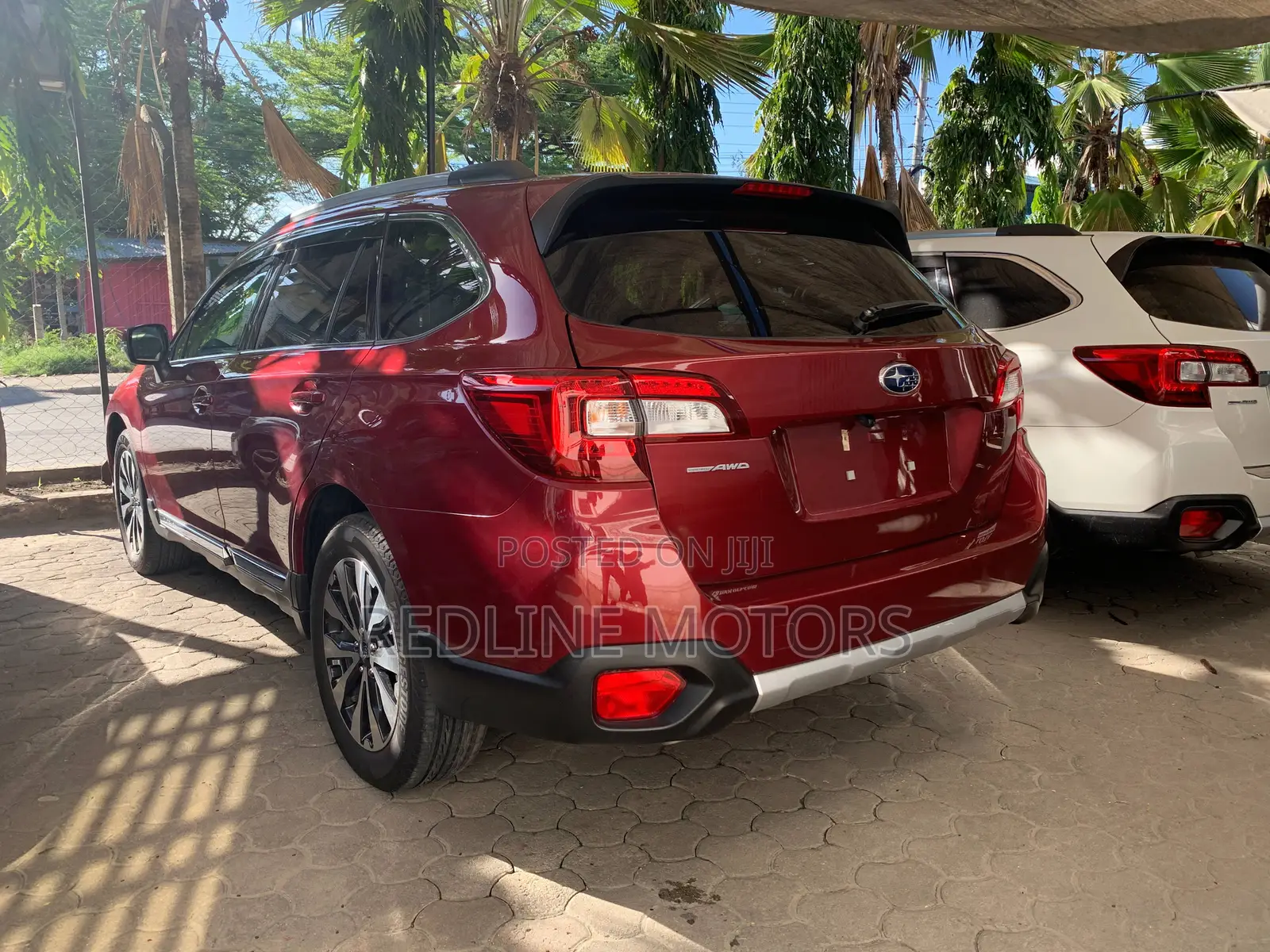 Subaru Outback 2.5i AWD 2017 Red