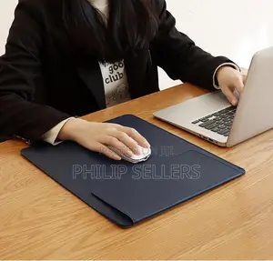 Laptop Sleeve With Stand and Mouse Pad 14.1-15.4 Inch Leathe