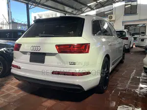 Audi Q7 3.0T Premium AWD quattro 2017 White