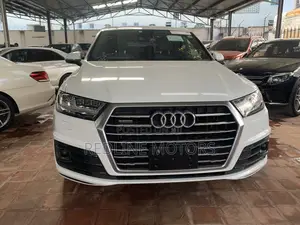 Audi Q7 3.0T Premium AWD quattro 2017 White