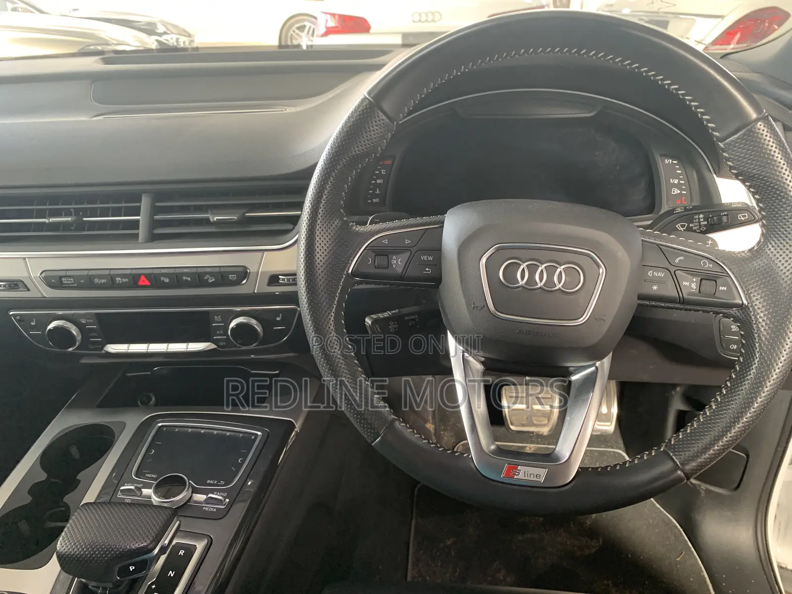 Audi Q7 3.0T Premium AWD quattro 2017 White