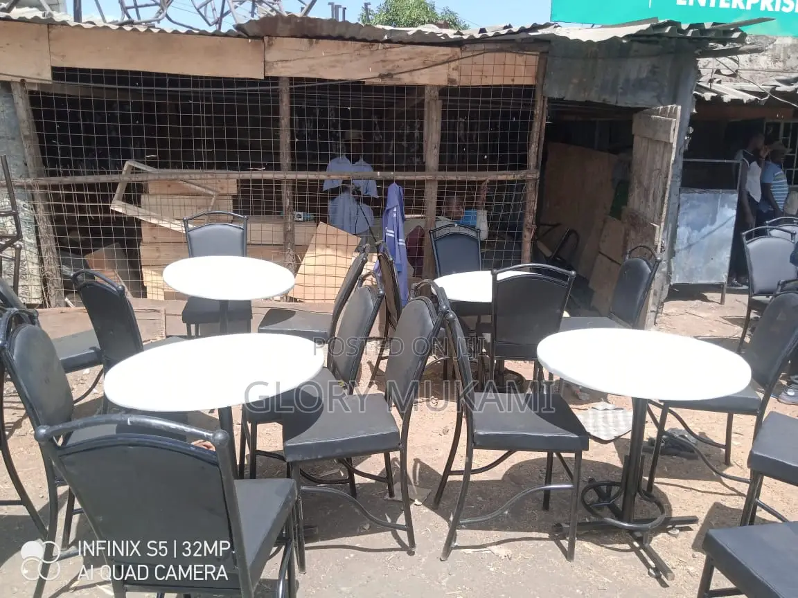 Restaurants Table Set With Round Table