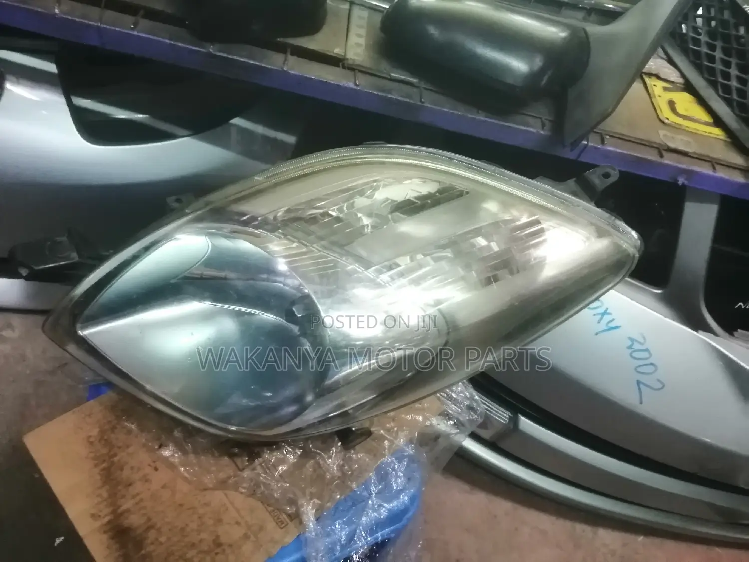 Toyota Vitz 2005/2007 Xenon Head Lamp, Clean Ex Japan Parts