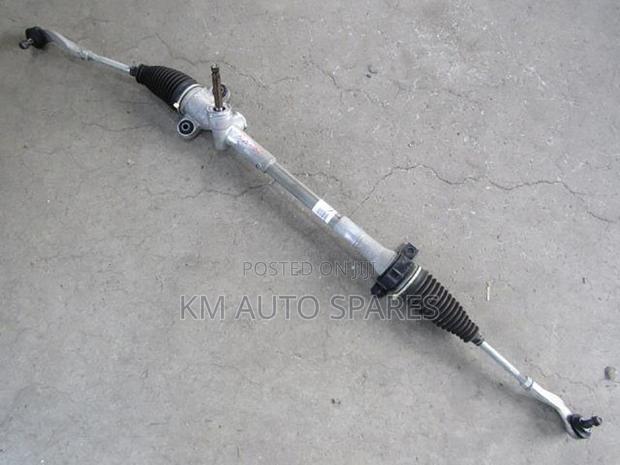 Toyota Passo Sette Steering Rack. - main view
