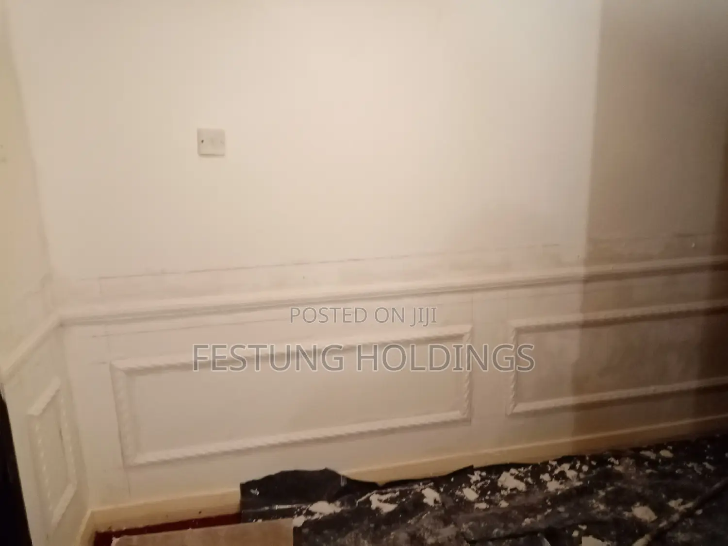 Wainscoting Fitting