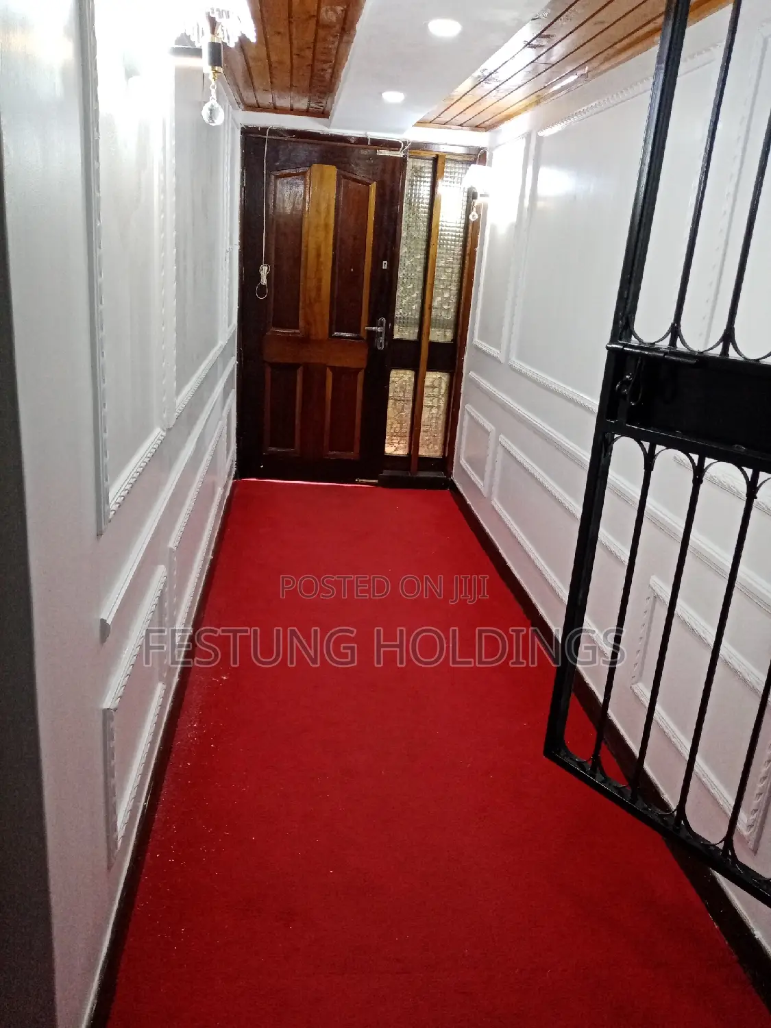 Hallway Wainscoting Fitting