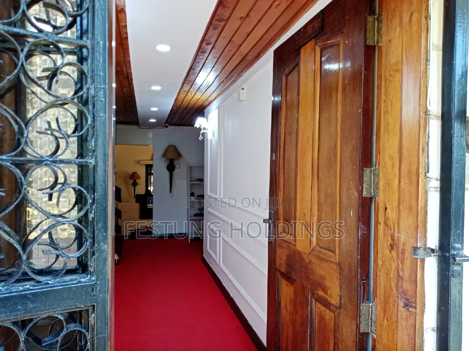 Wall to Wall Carpet Fitting