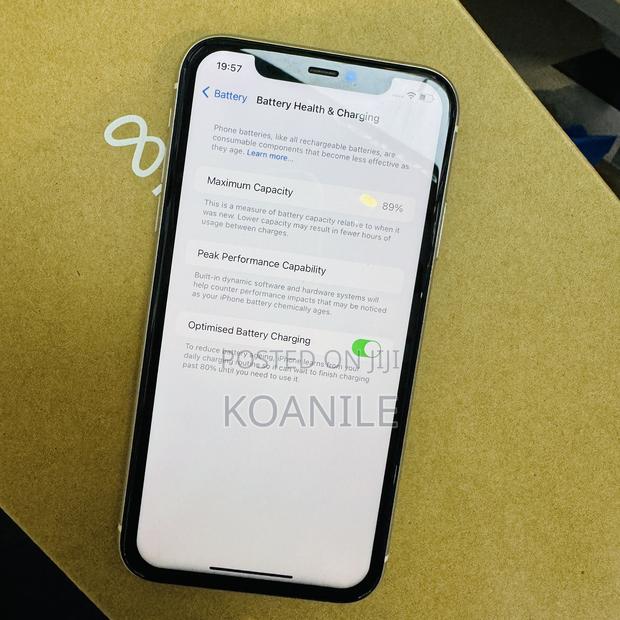 Apple iPhone 11 128 GB Purple - thumbnail 3