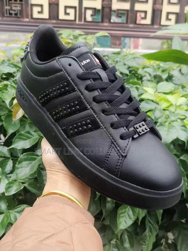 New Adidas Sneakers - thumbnail 2