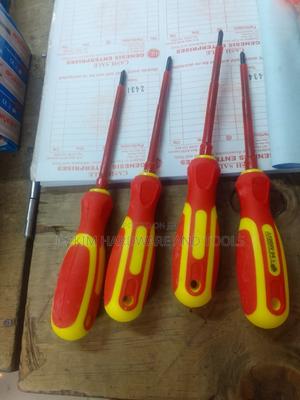 Insulated Screw Drivers - thumbnail 2