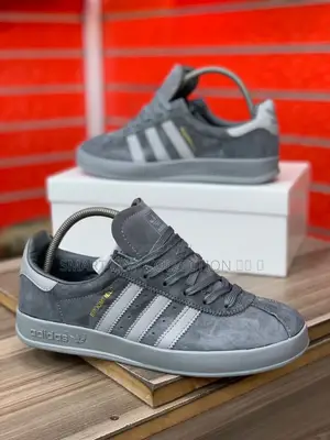 Adidas Broomfield