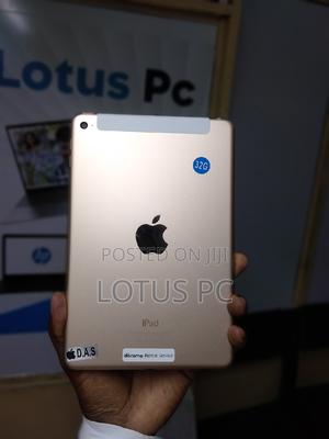 Apple iPad mini 4 32 GB Yellow - main view