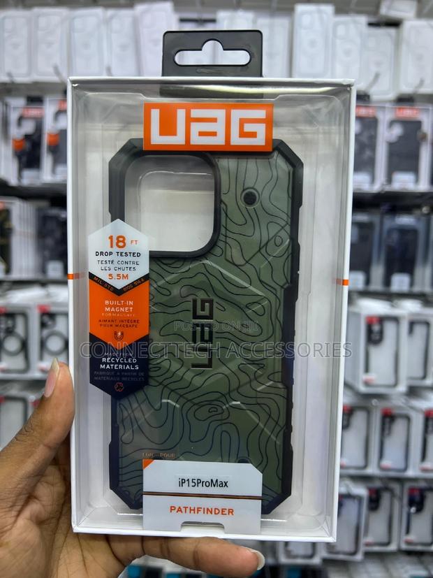 iPhone 15 Pro Max UAG Pathfinder Case - thumbnail 3