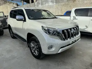Toyota Land Cruiser Prado 2.8 2017 White