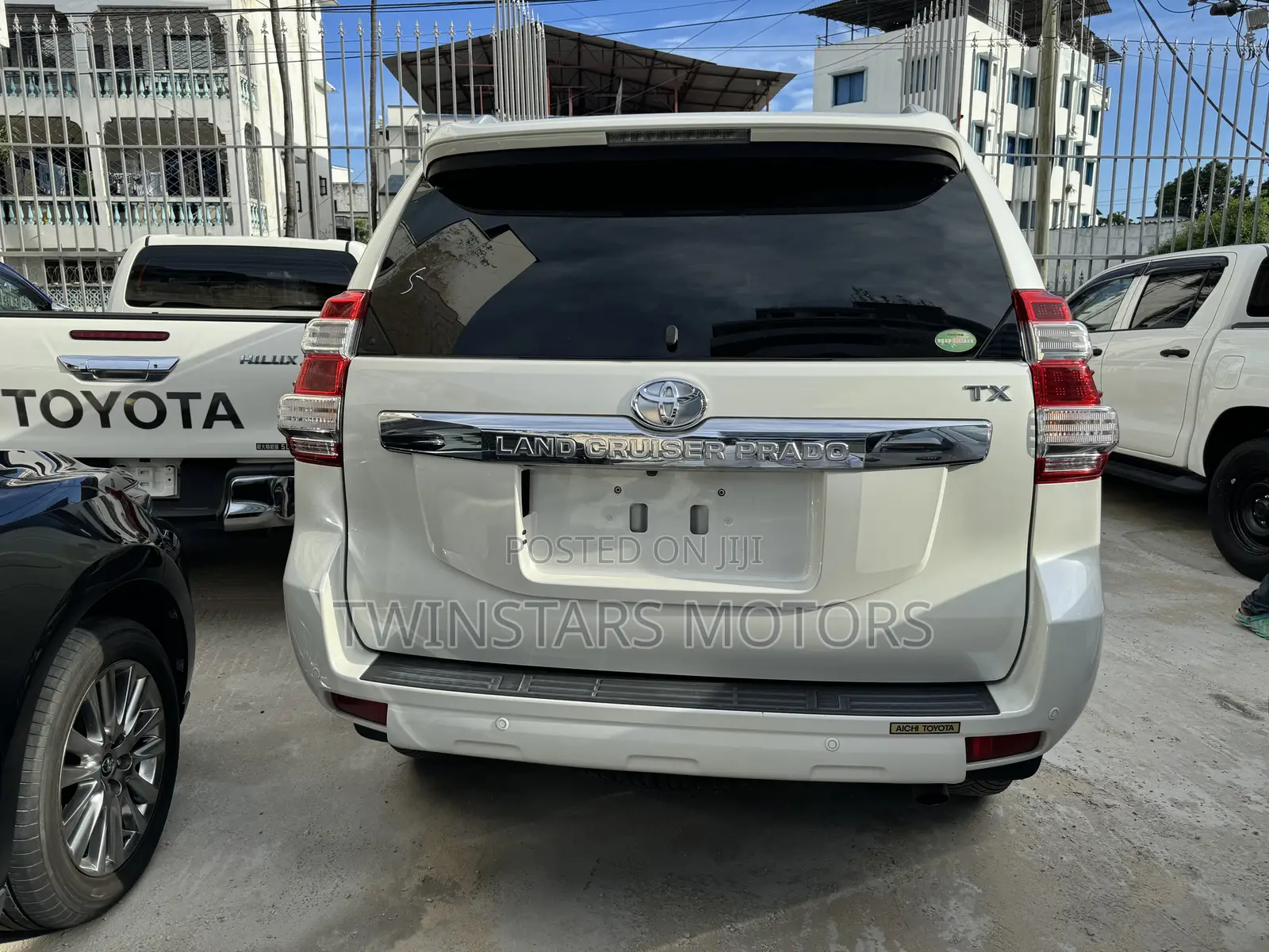 Toyota Land Cruiser Prado 2.8 2017 White