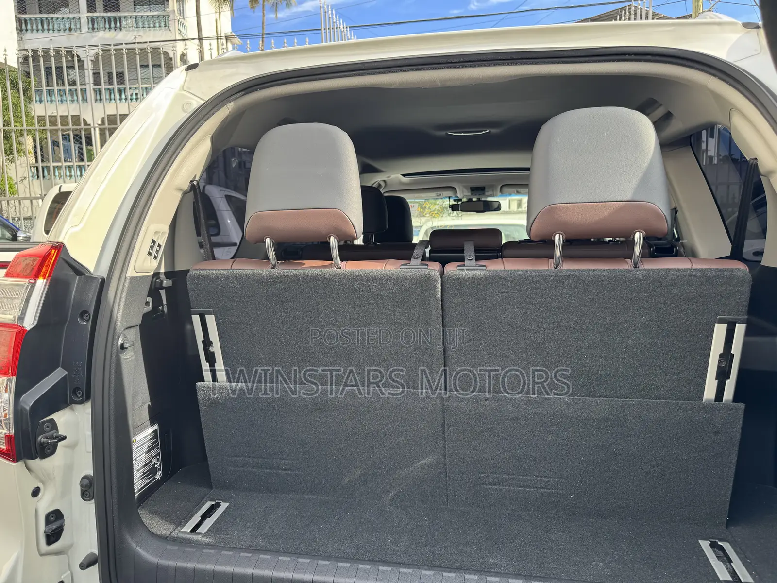 Toyota Land Cruiser Prado 2.8 2017 White