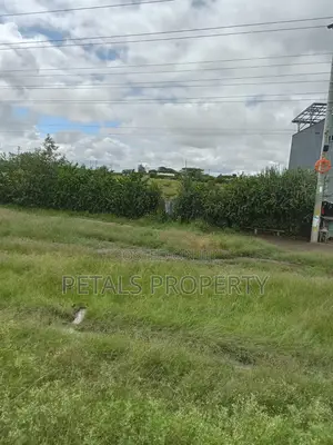 5 Acres for Sale in Kitengela Touching Tarmac