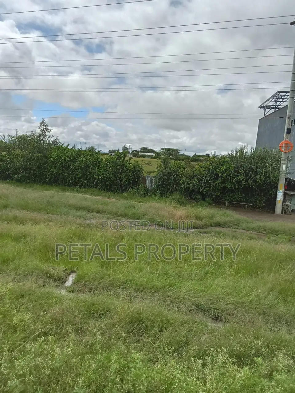 5 Acres for Sale in Kitengela Touching Tarmac