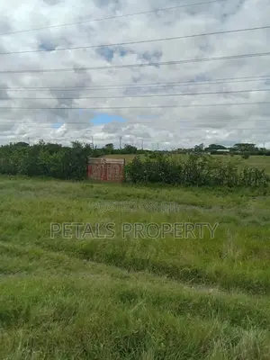5 Acres for Sale in Kitengela Touching Tarmac