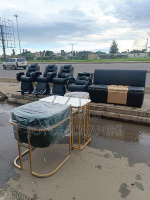 3 Barber Seats, Sink, Waiting Bench and Manicure Set - thumbnail 2