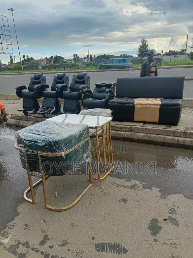 3 Barber Seats, Sink, Waiting Bench and Manicure Set - thumbnail 3