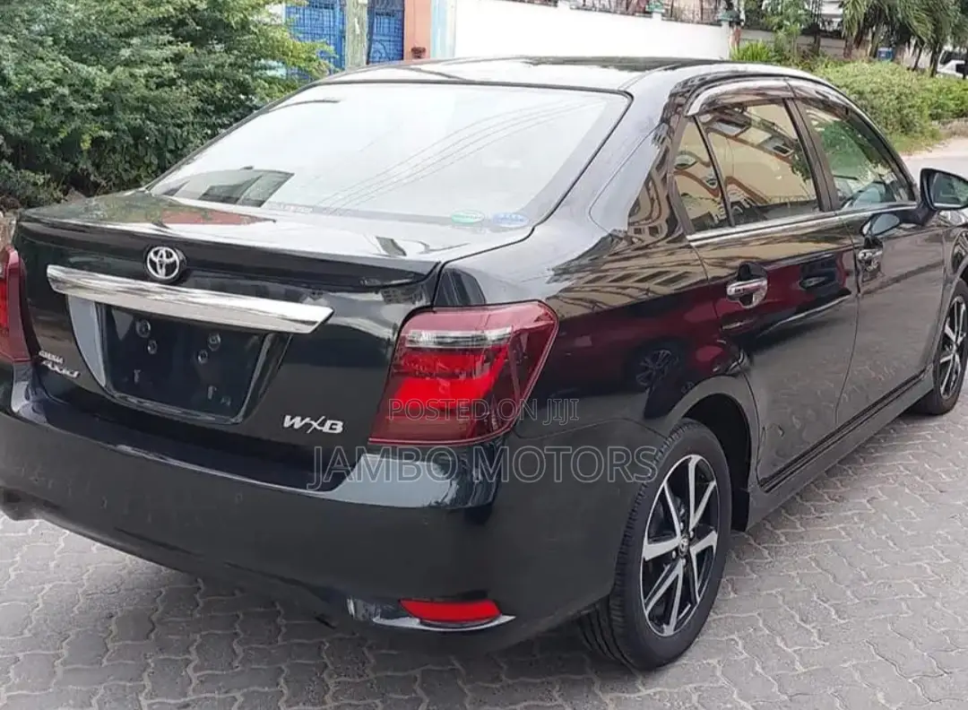 Toyota Axio 1.5 Hybrid G 2WD 2017 Black