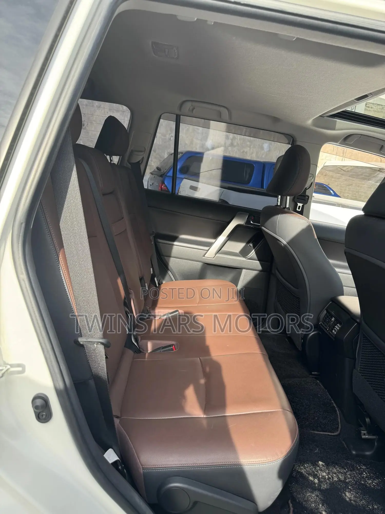 Toyota Land Cruiser Prado 2.8 2017 White