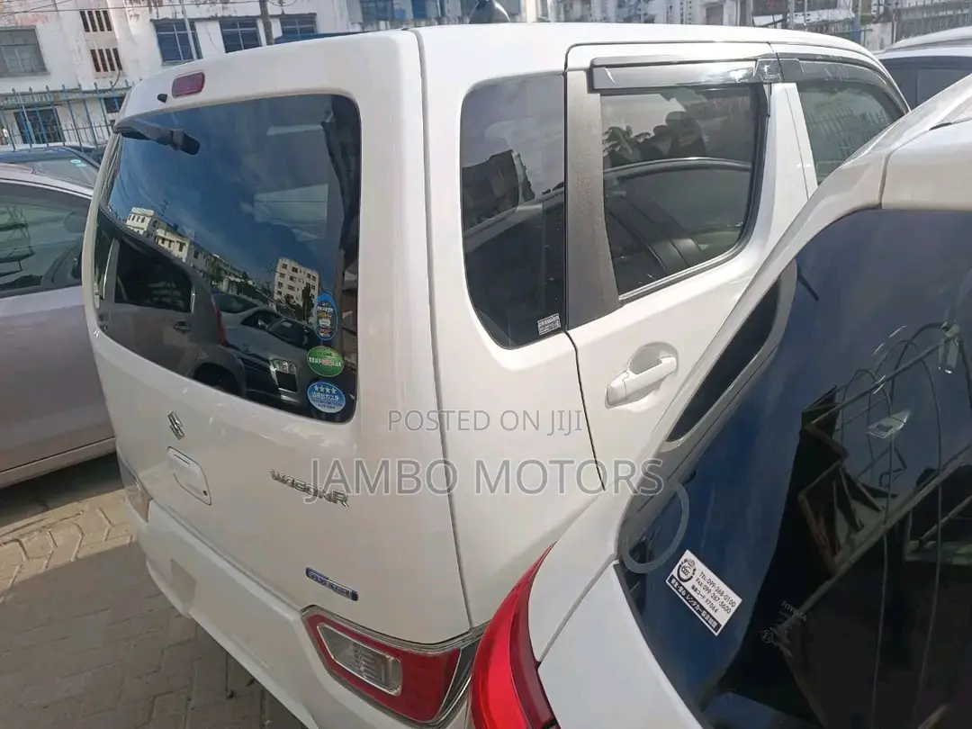 Suzuki Wagon R 660 Hybrid FWD 2017 White