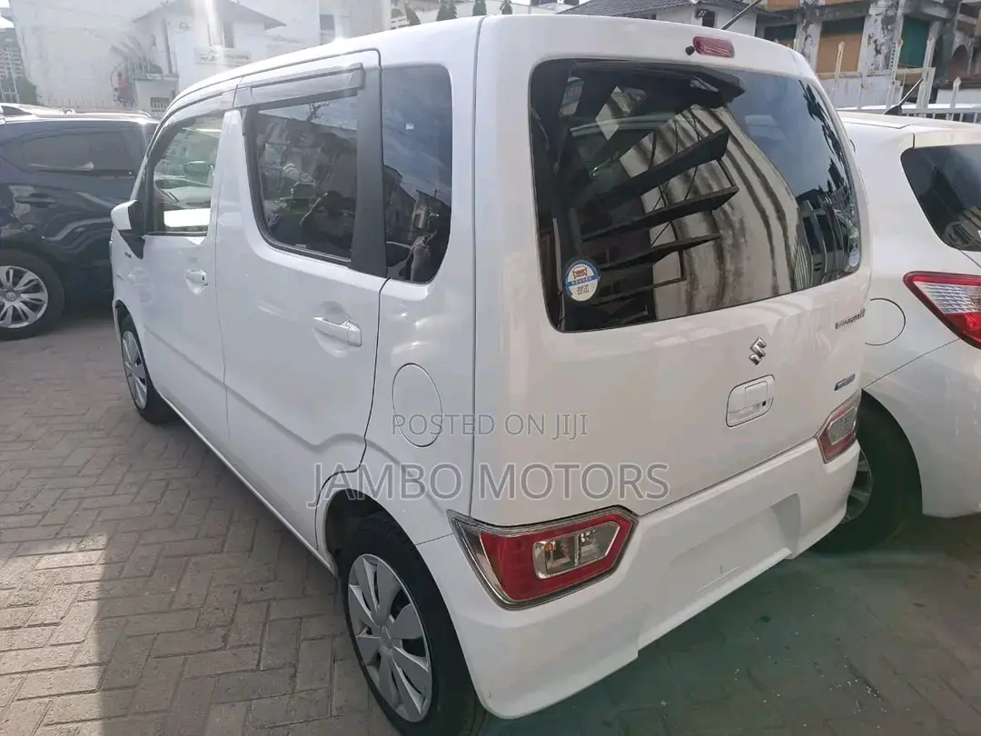 Suzuki Wagon R 660 Hybrid FWD 2017 White