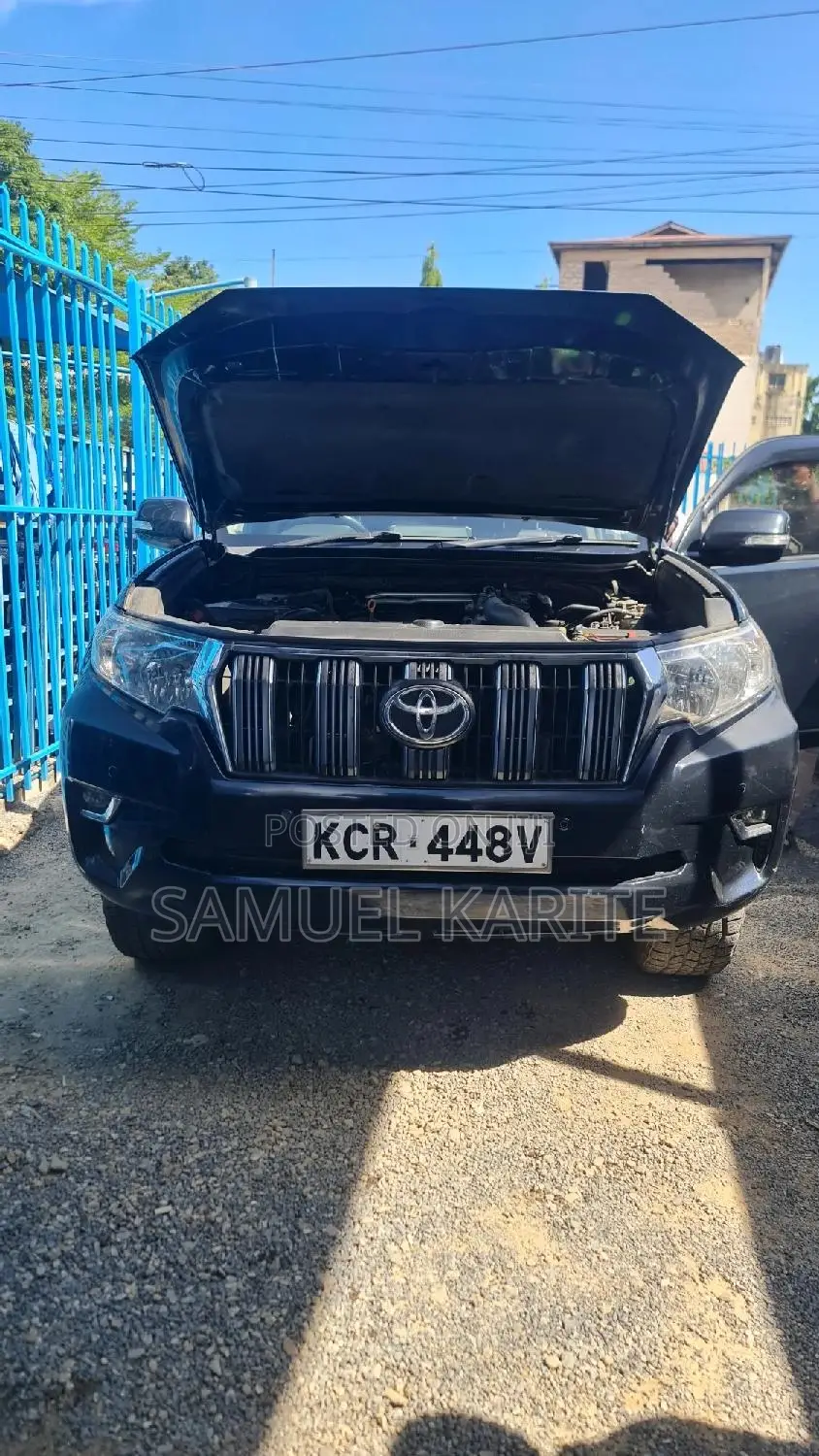 Toyota Land Cruiser Prado 2013 Black