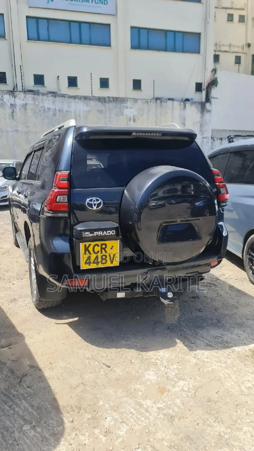 Toyota Land Cruiser Prado 2013 Black