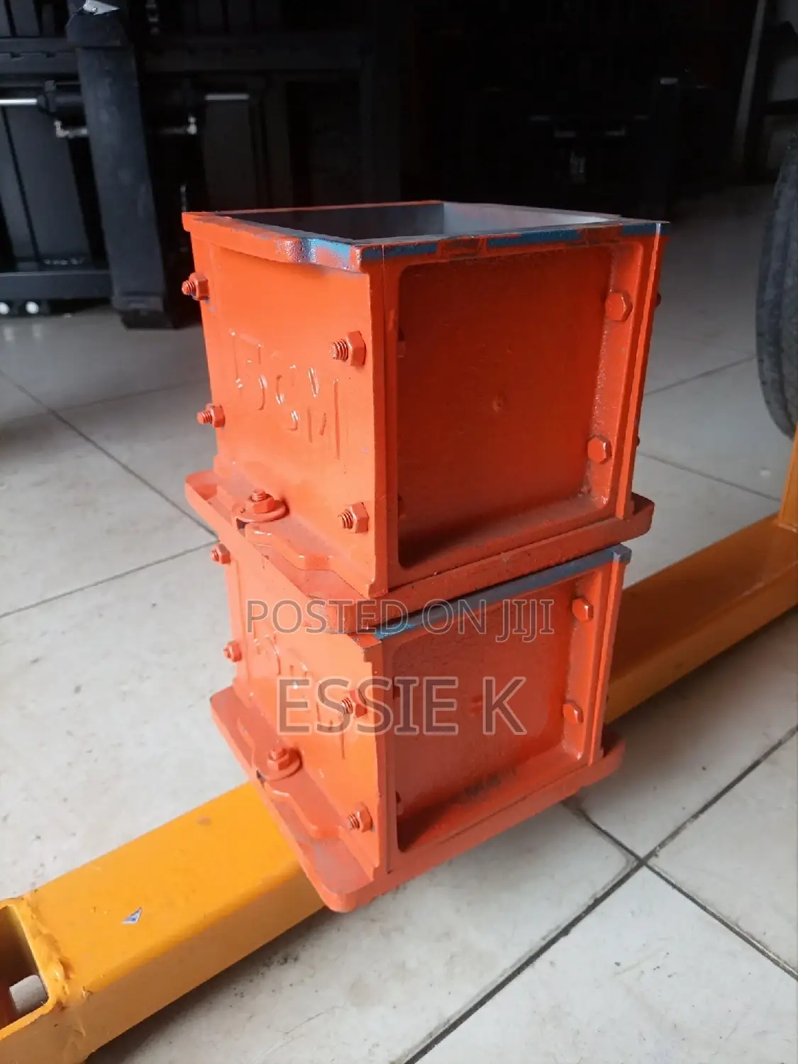 Concrete Moulding Cubes.