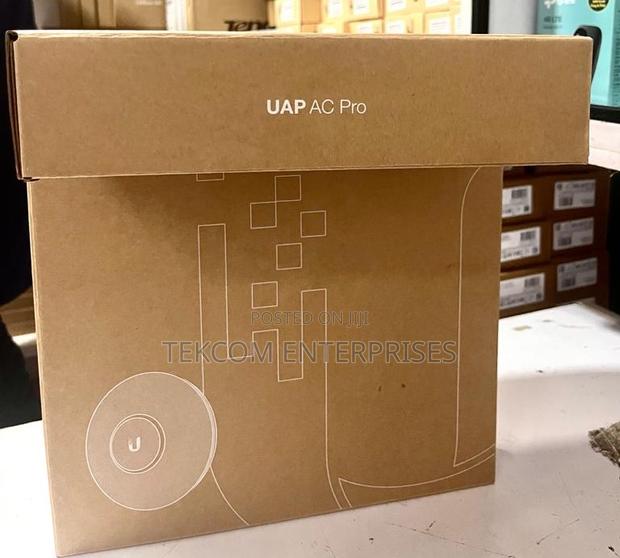 Ubiquiti Uap Ac Pro Access Point Uap Ac Pro !! Uap Ac Pro - main view