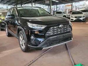 Toyota RAV4 XLE Premium 2022 Black