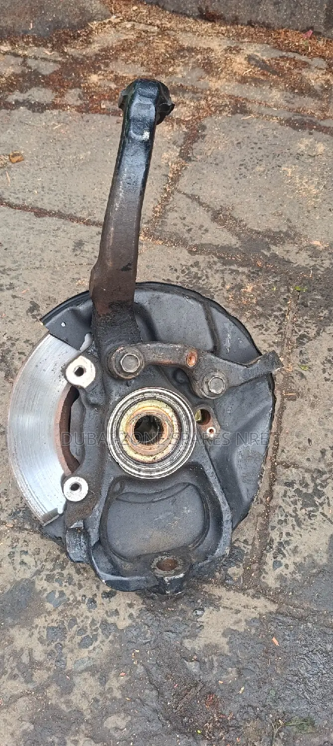 Vx 100-Series Front Knuckle With Hub Disk Without Caliper