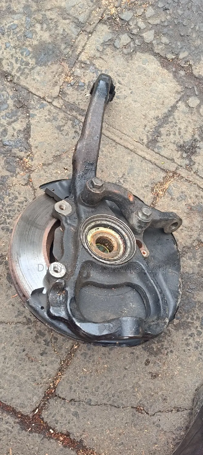 Vx 100-Series Front Knuckle With Hub Disk Without Caliper