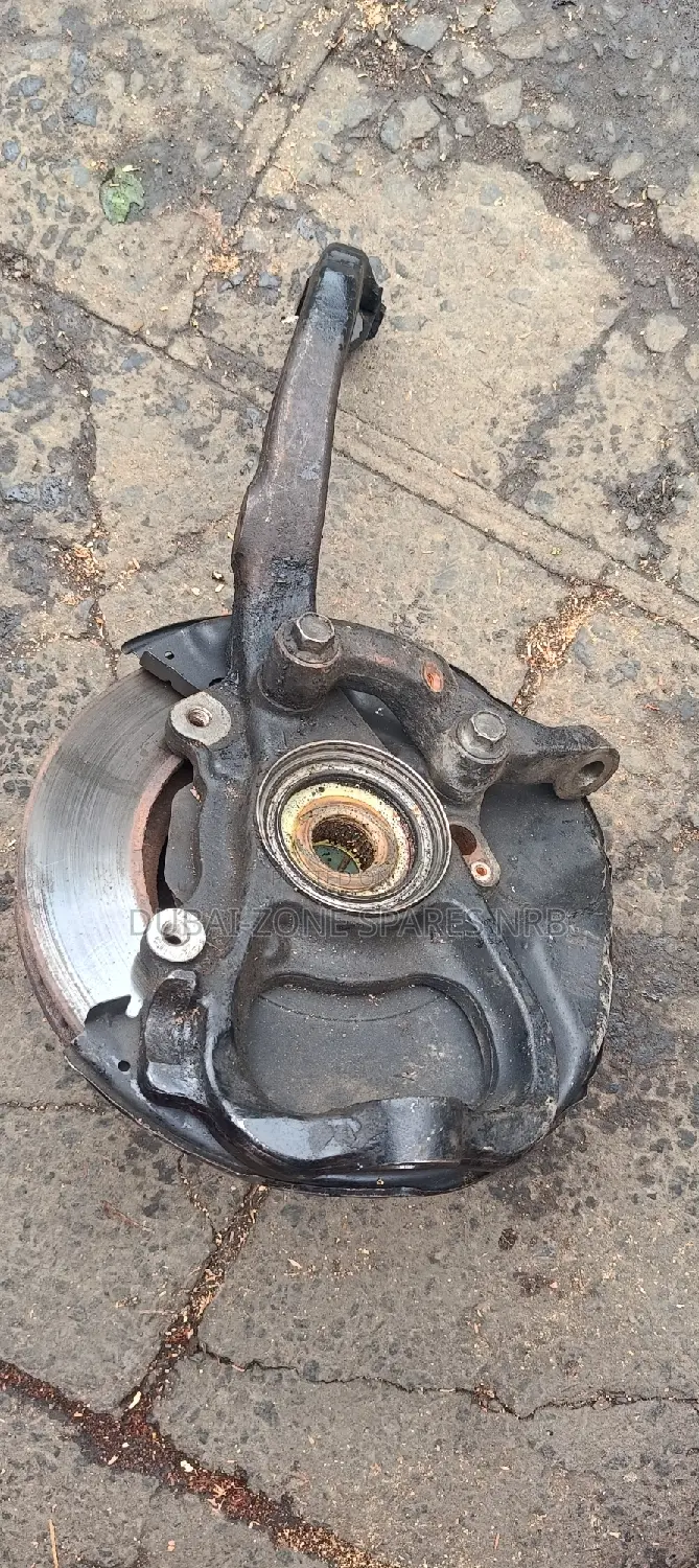 Vx 100-Series Front Knuckle With Hub Disk Without Caliper