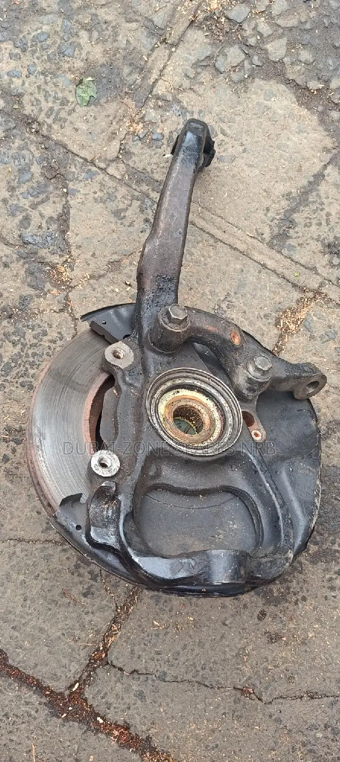 Vx 100-Series Front Knuckle With Hub Disk Without Caliper